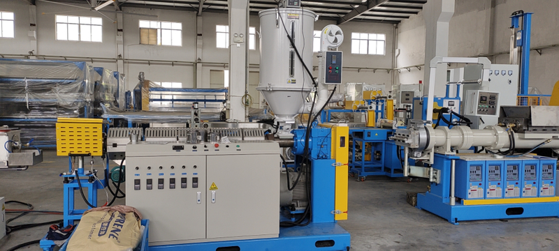 TPV spiral hose extrusion line